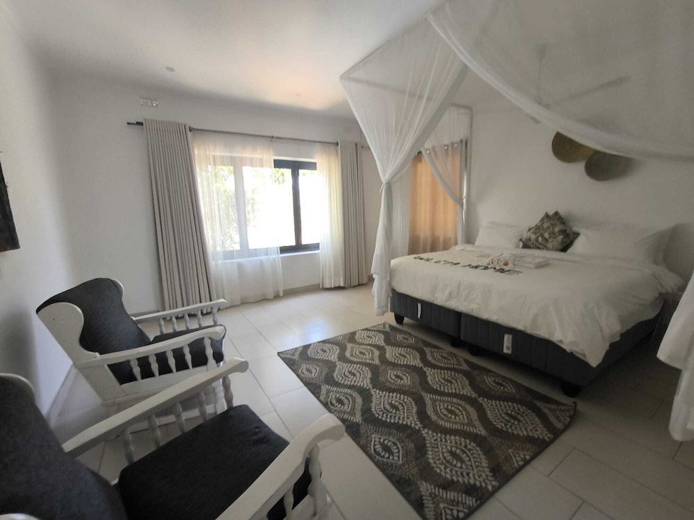 Luxury Loft 2 Levels in Boutique Lodge 2 Ask About our Free Tour view 3