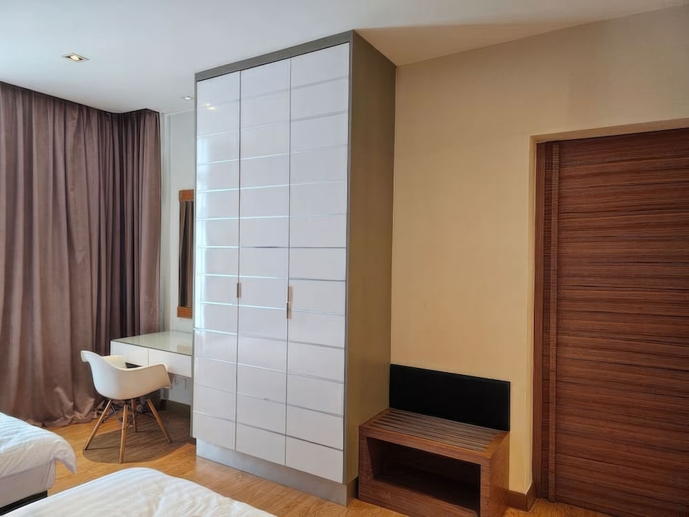 Dua Sentral Residential Apartments Tower