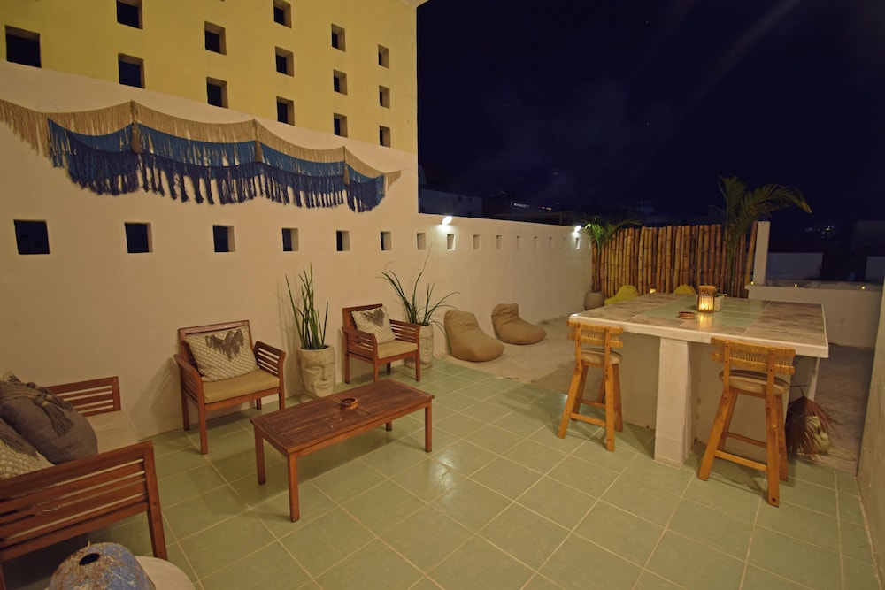 Casa Equinox Cancun