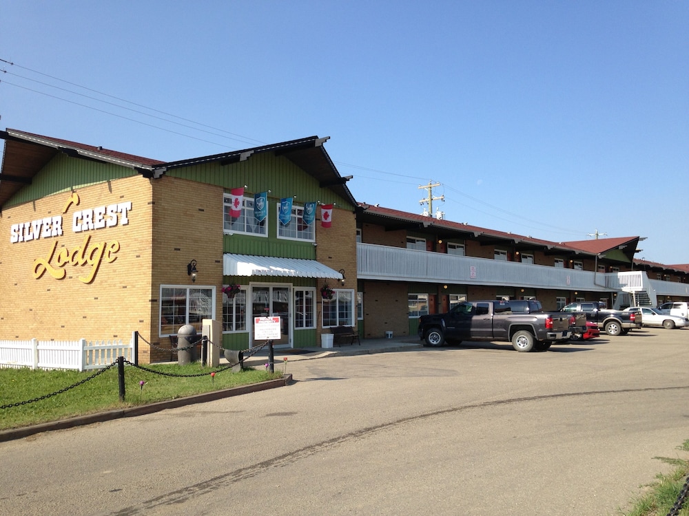 Grande Prairie Vacations - Silver Crest Lodge - Property Image 7