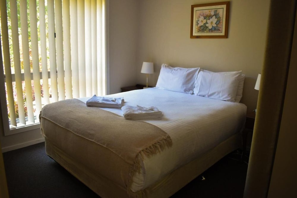 Clarendon Chalets