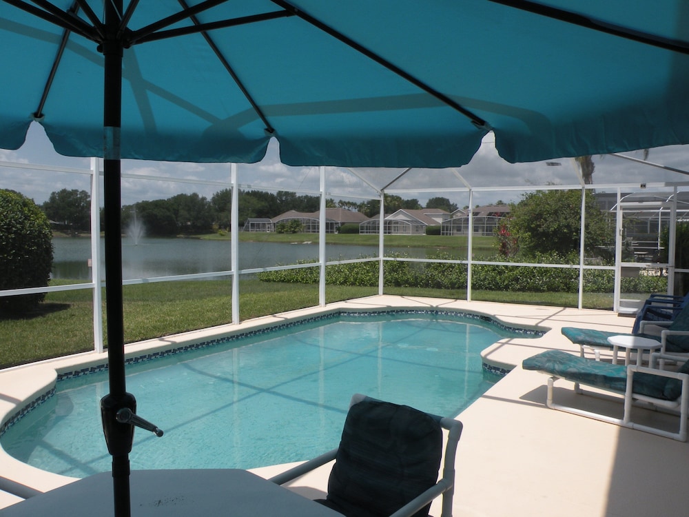 Lake View Villa- 5-bed Sleeps 10- Near Disney - Image 3