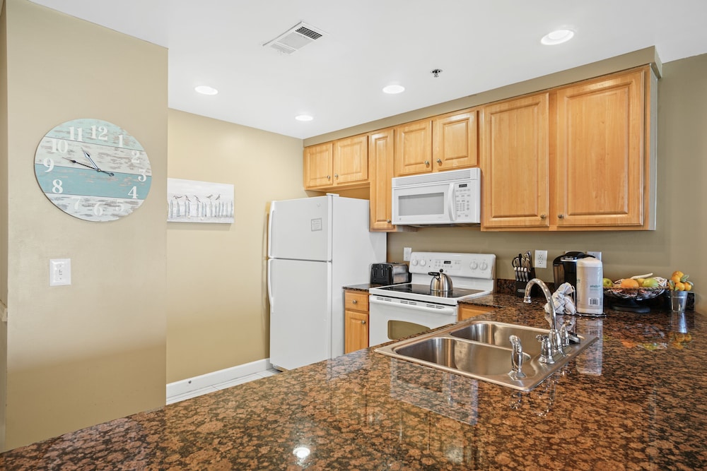 Splash Beach Resort by Panhandle Getaways