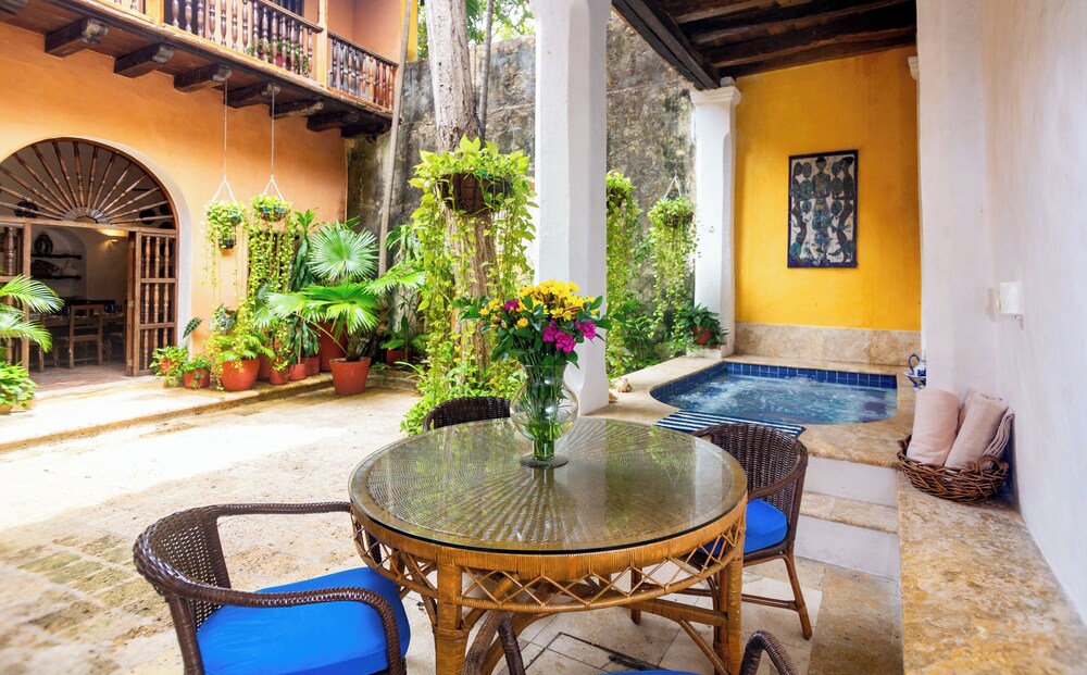 CASA 4CB-1 COLONIAL EN EL CENTRO ANTIGUO