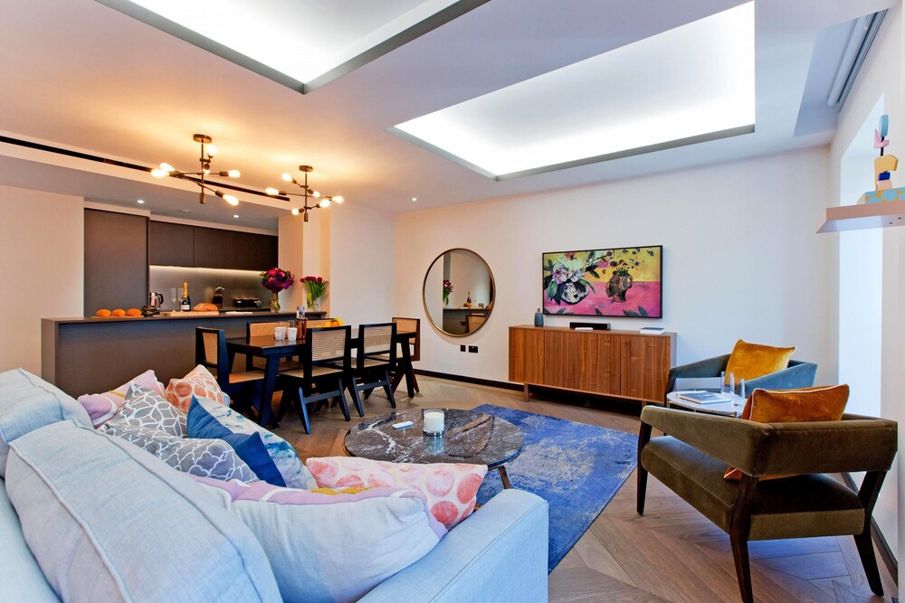 2-bed Superior Apt 415