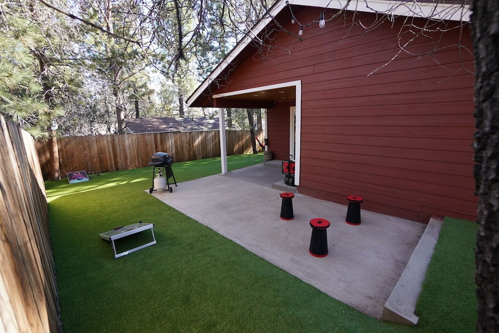 Cozy Red Cabin view 5