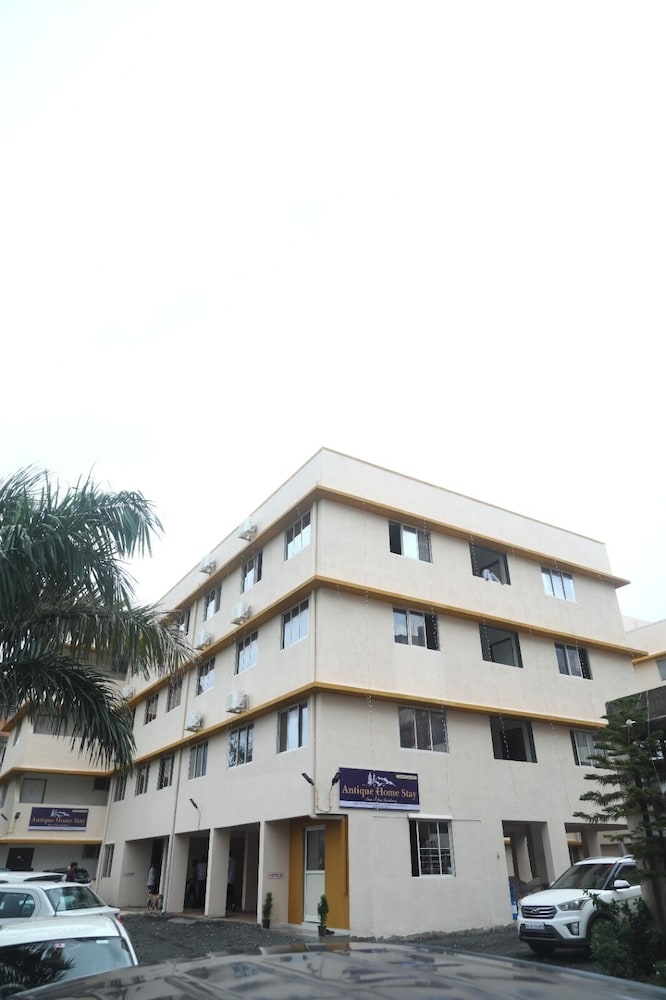 Antique Homestay Daman