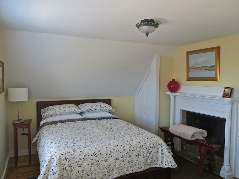 Atlantic Light Inn