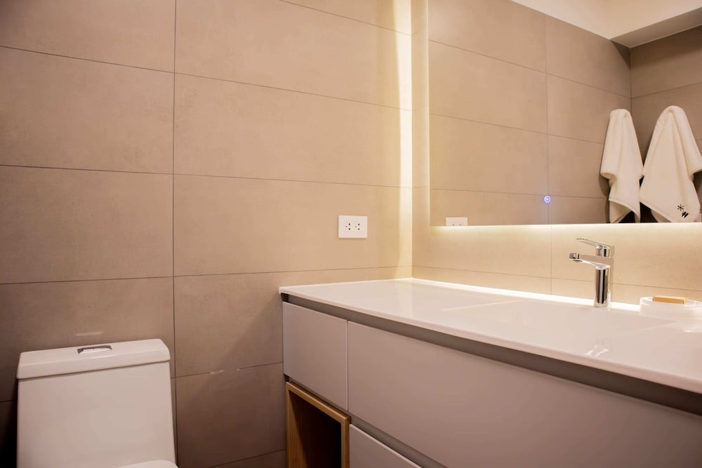 w Charming 2BR Stay in Miraflores