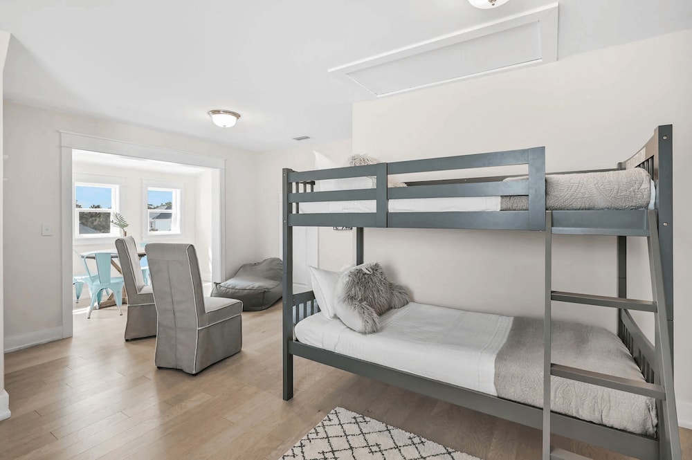 Nacho Beach House by Avantstay Inlet Beach Sleeps 8 Pool