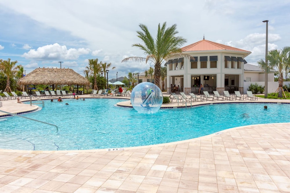 Your 5bdr House w Pool - 4959