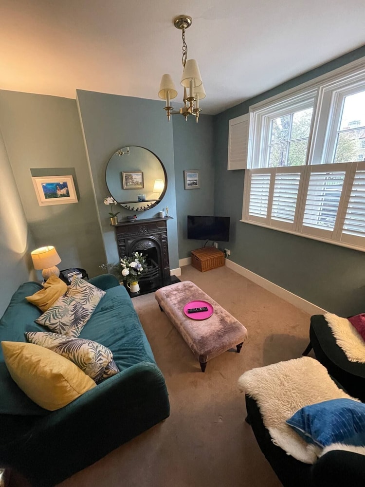 Beautiful & Cosy 2BD House - Southwark