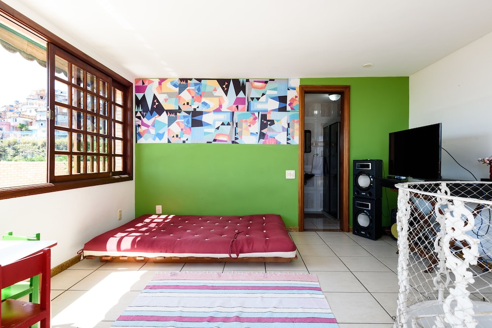Photo 10