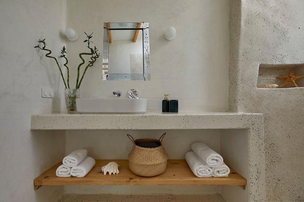 Luxury Villa Libra - Allparos Villas
