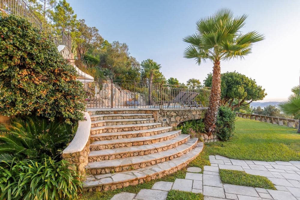 Magnificent Villa With sea View in Theoule sur Mer