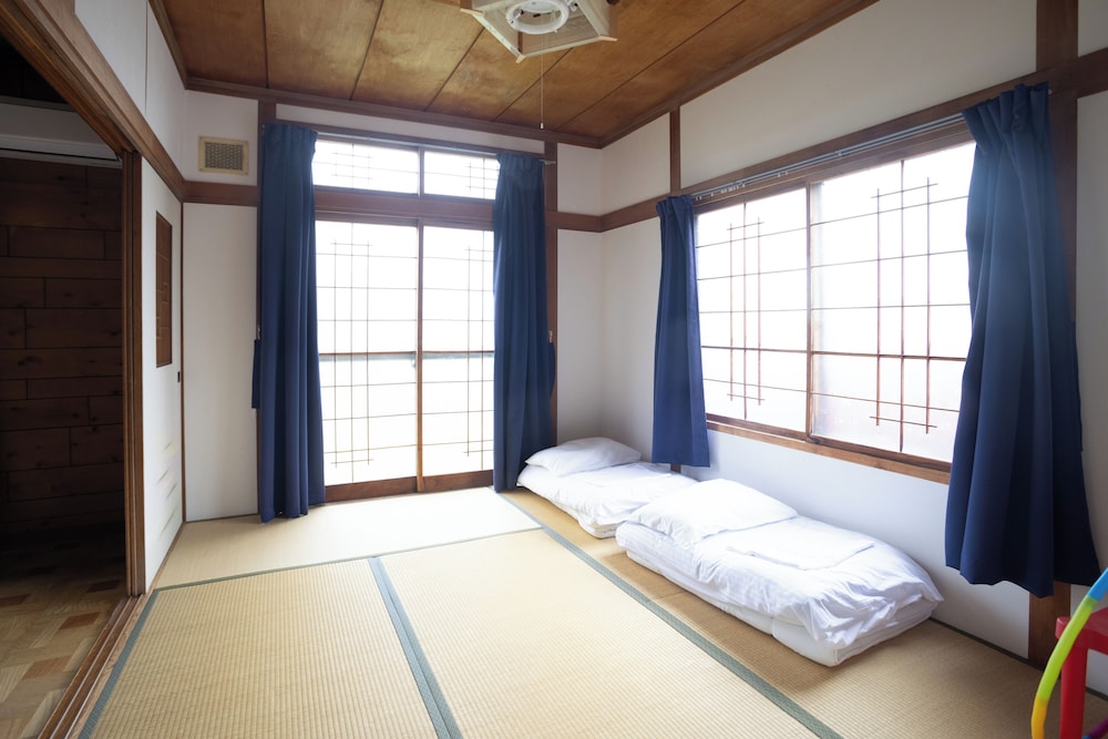 Gray house toya