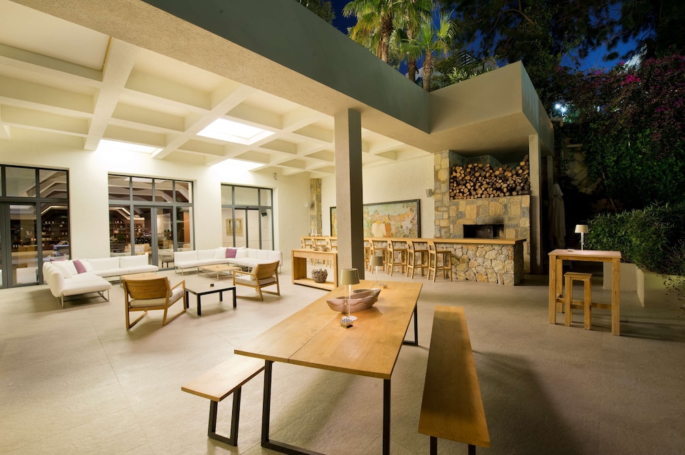 Ramada Resort by Wyndham Bodrum - Image 119