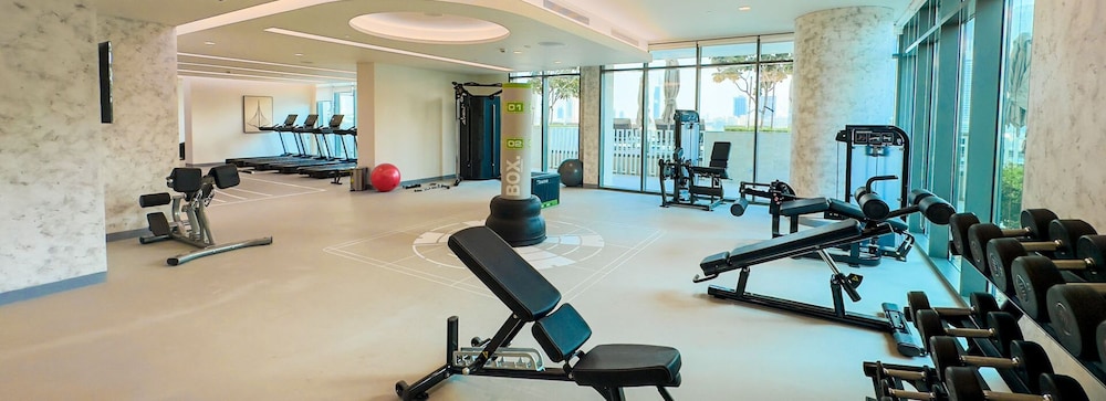 Aya - Exquisite Beachfront 1BR Living in Palm Jumeirah