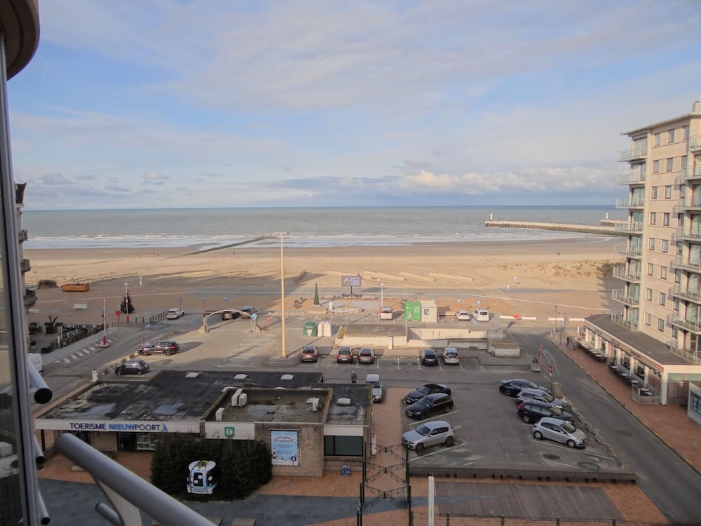 Apartment Nieuwpoort With Stunning Sea Views