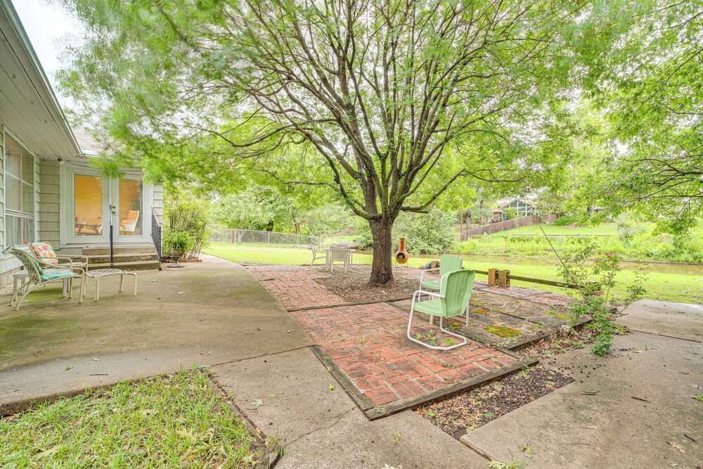 6 Mi to Dtwn: Waterfront Home in Tulsa!