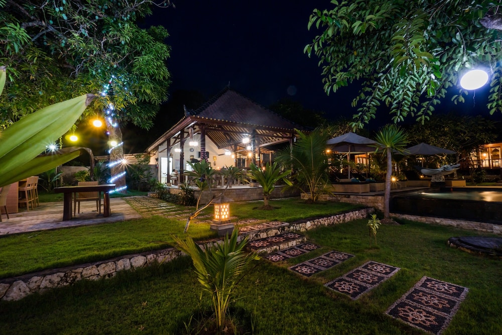 Sunset Garden Nusa Lembongan