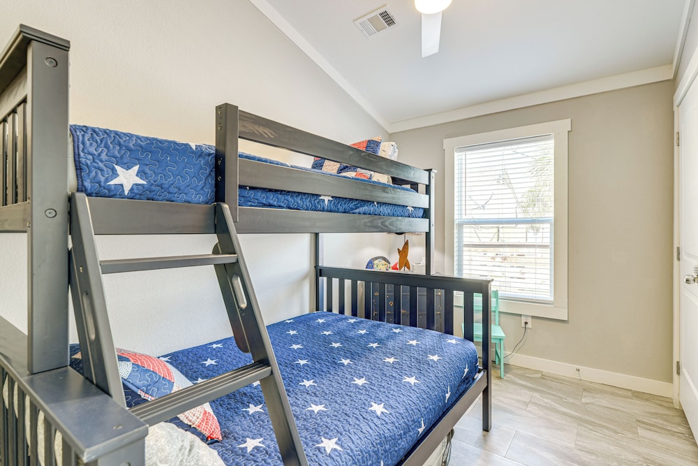Walk to Fulton Fishing Pier: Family Home w/ Patio!