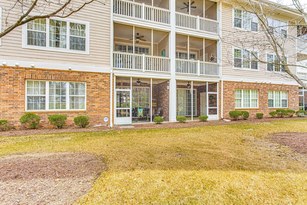 Resort Pool & Golf: Centrally Located NMB Retreat!
