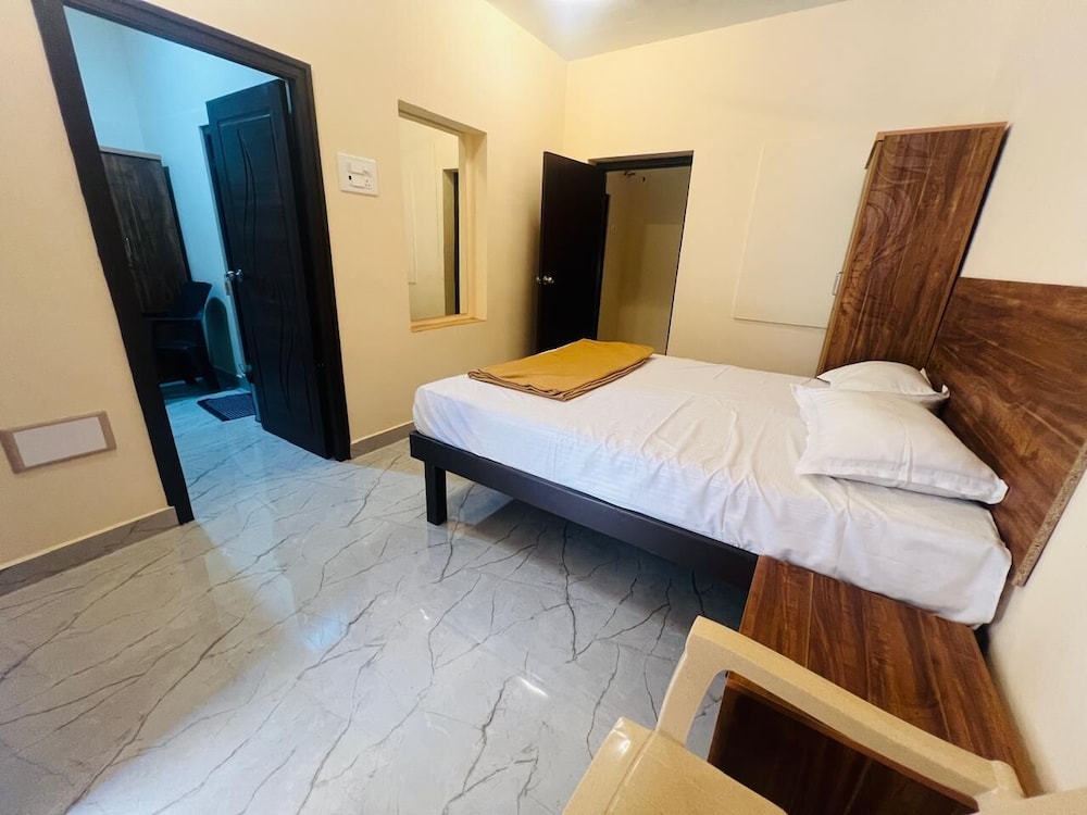 Aashira Residency