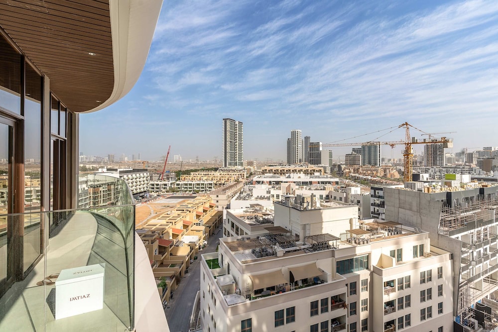 Modern Studio With Rooftop Pool and gym in JVC