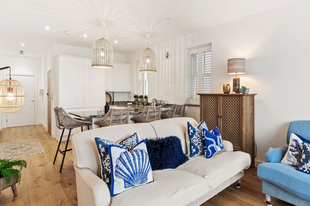Ultra Marine - Large Roof Terrace Sea Views