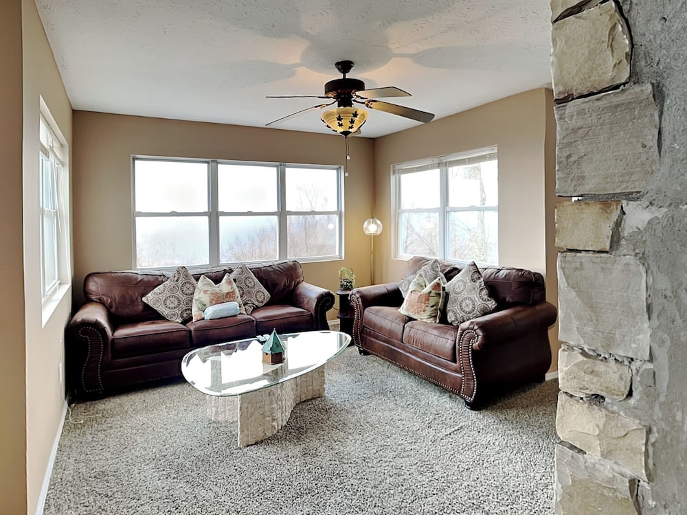 Brown Bear Chalet by Jackson Mountain Rentals