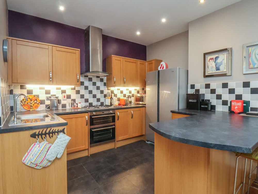 Apartment 4
