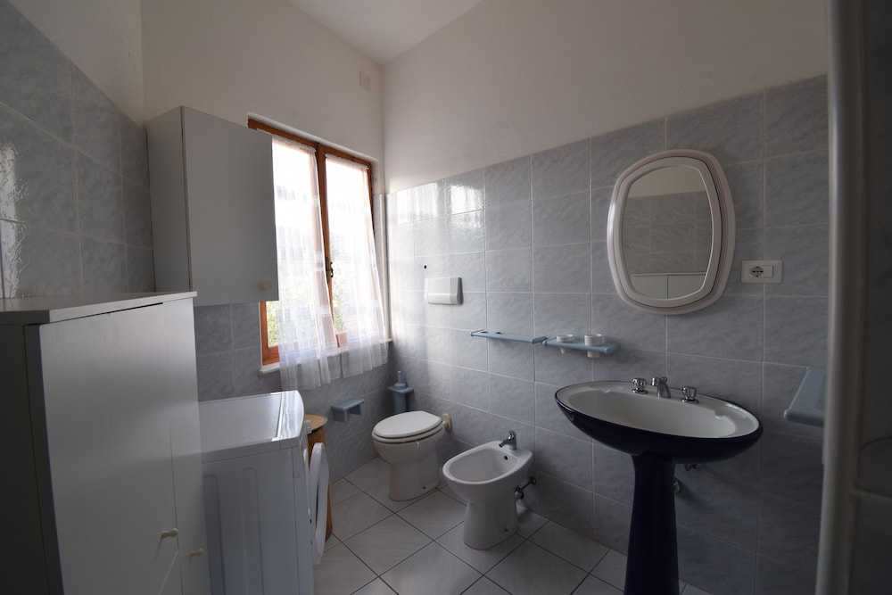 Family Apartment With Balcony In Budoni