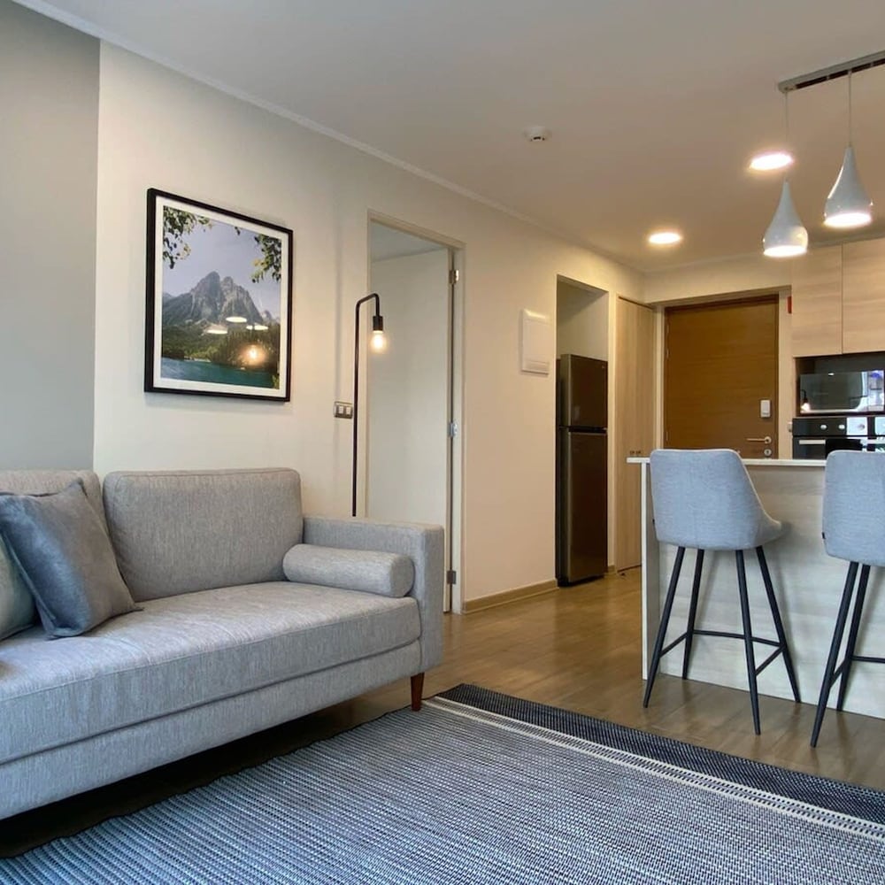 Perfect 1BR With Balcony in Luxurious Building