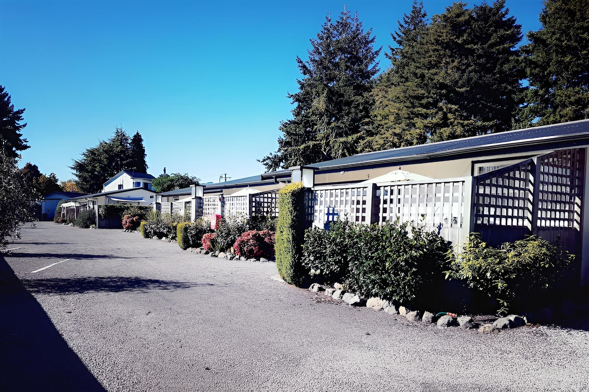Rainbow Point Motel
