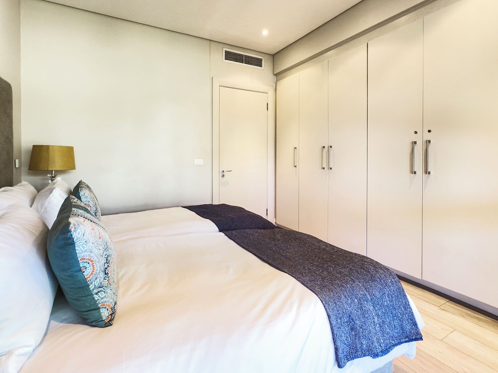 The Marina V&A Waterfront by Smart City Stays