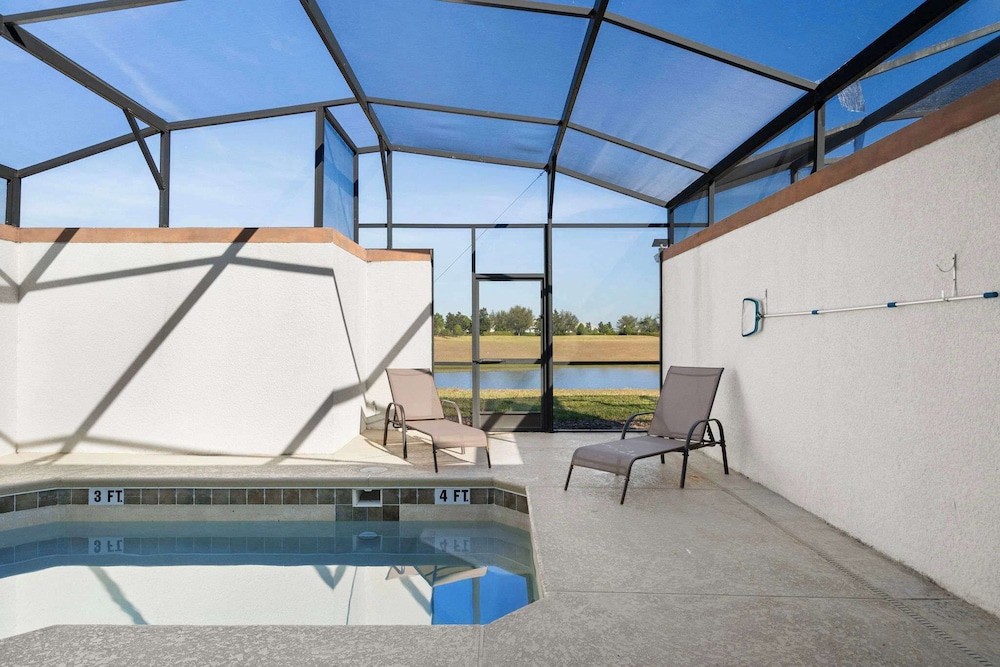 Magical Retreat Near Disney, Private Pool