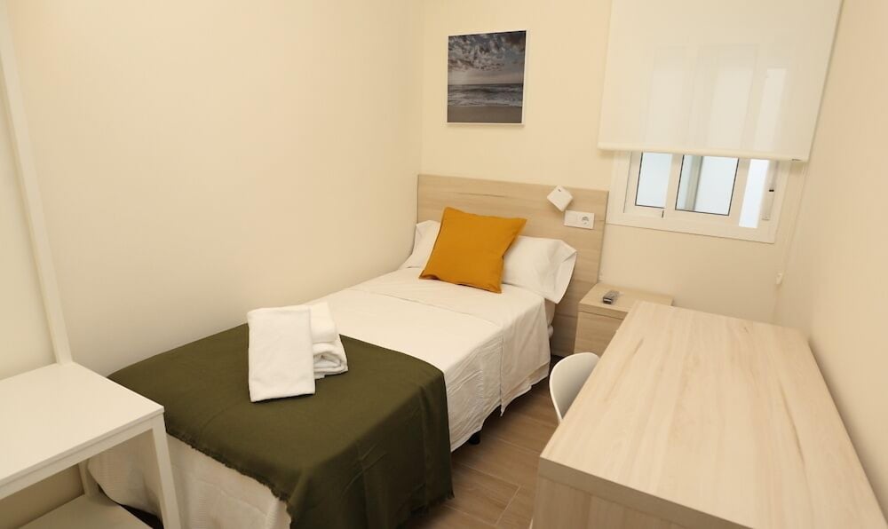 Hostal Palmones view 3