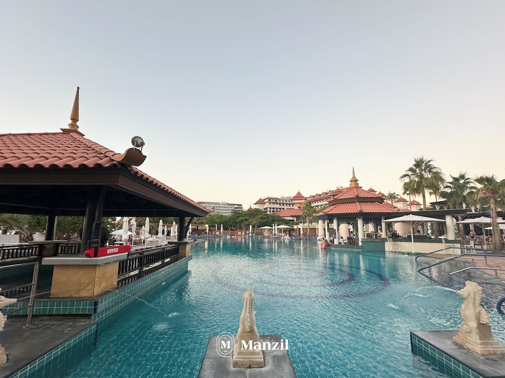 Manzil - 1BR in Palm with Sea View