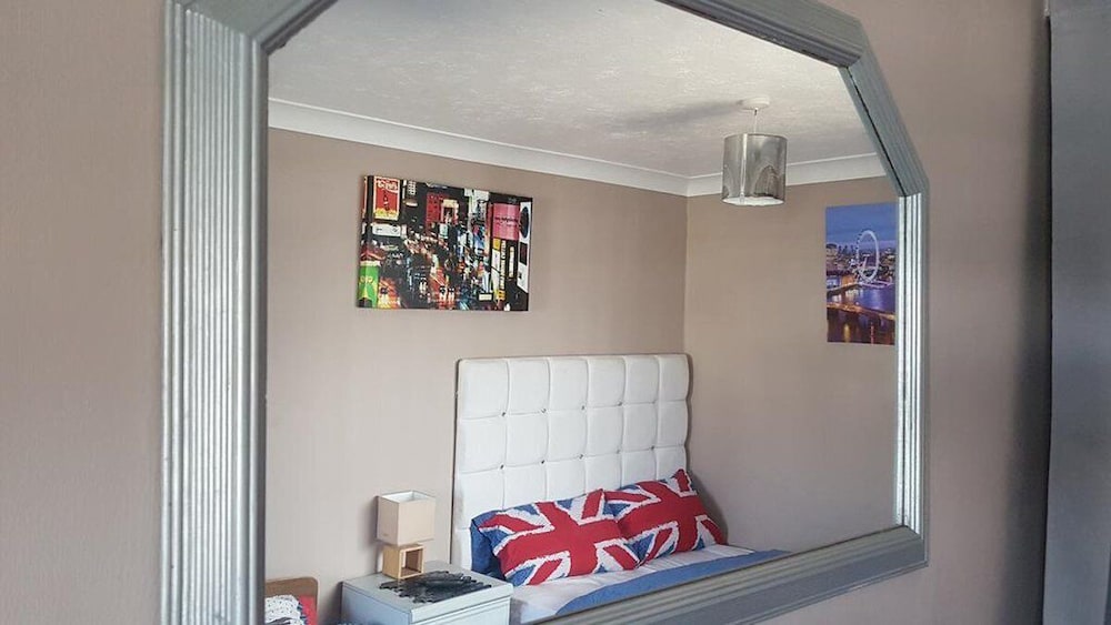 John Wayne Lodge view 2