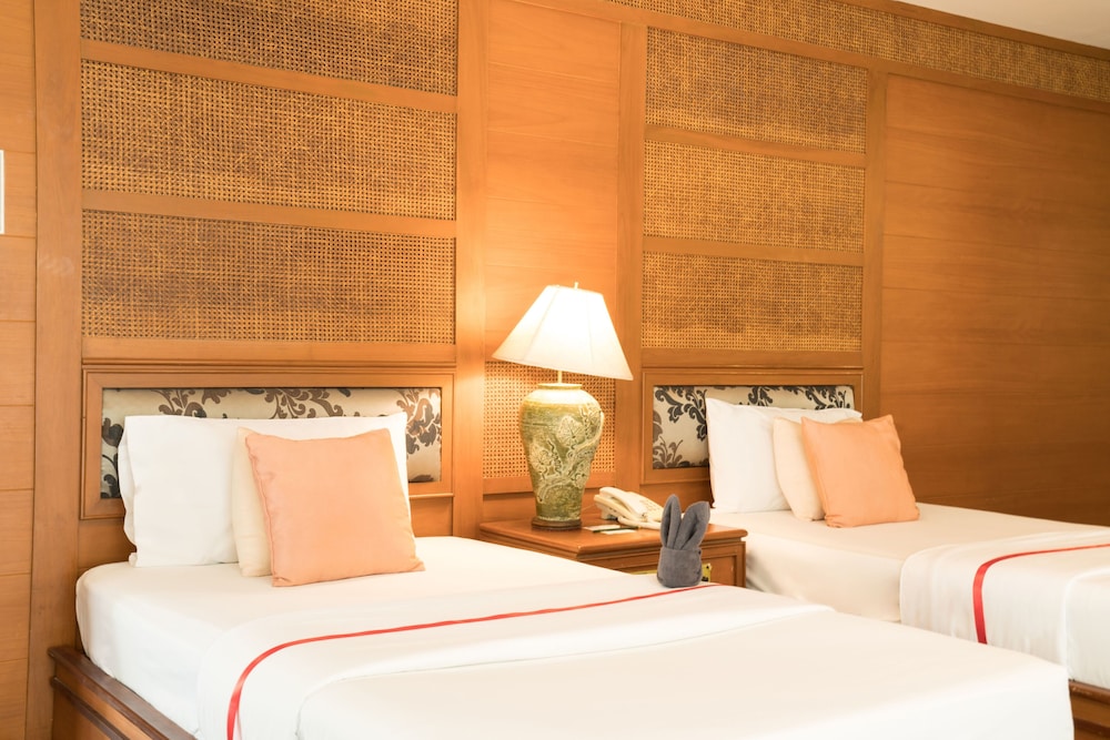 GRAND JOMTIEN PALACE HOTEL