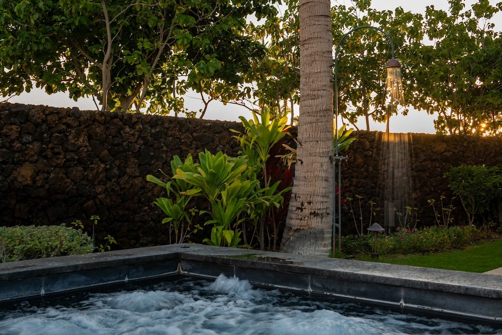 Mauna Lani Luxury 3BR Oasis Infinity Pool Ocean