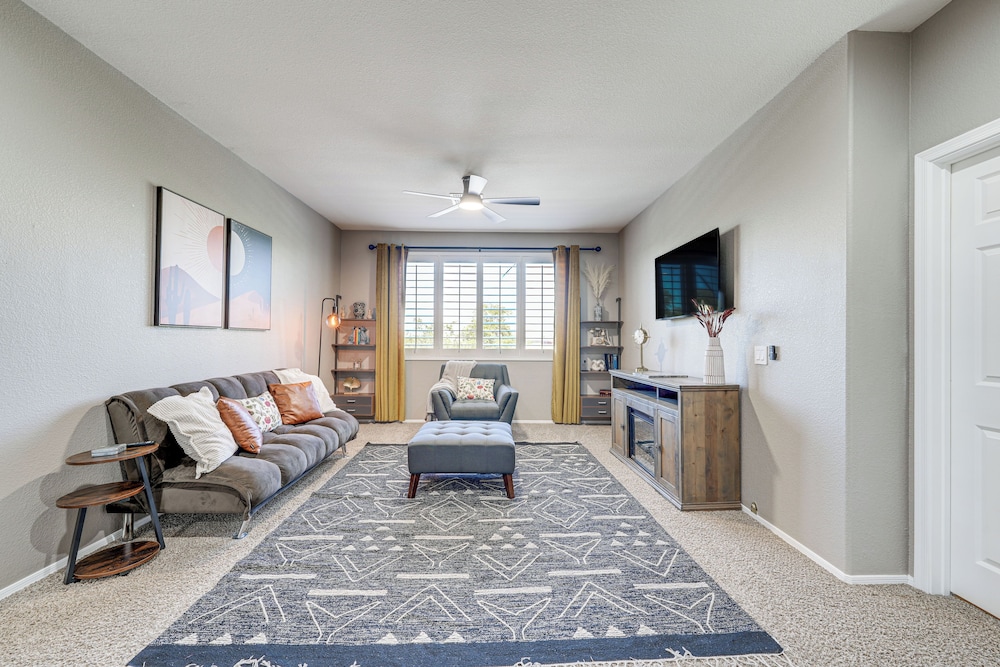 Family-friendly Retreat w/ Pool - Near Westgate!