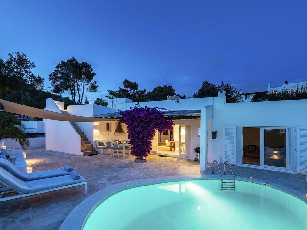 Holiday Home With Outdoor Barbecque