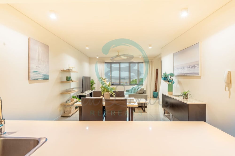 Waterfront Retreat Ocean Views Pool Balcony - Image 5