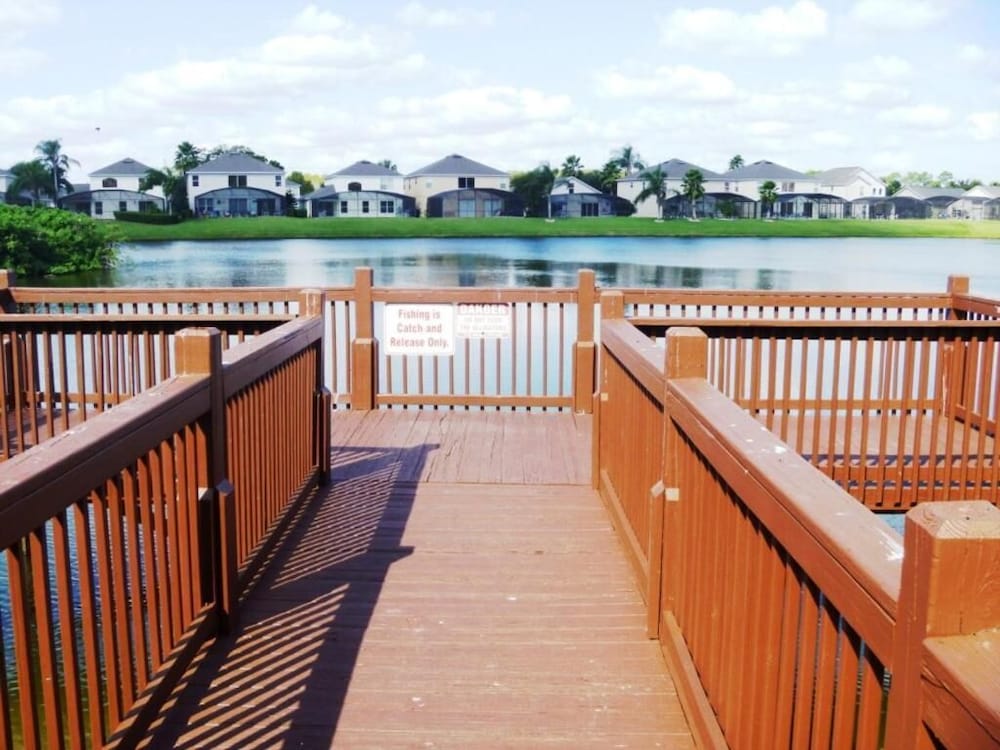 Alamo Vacation Townhomes