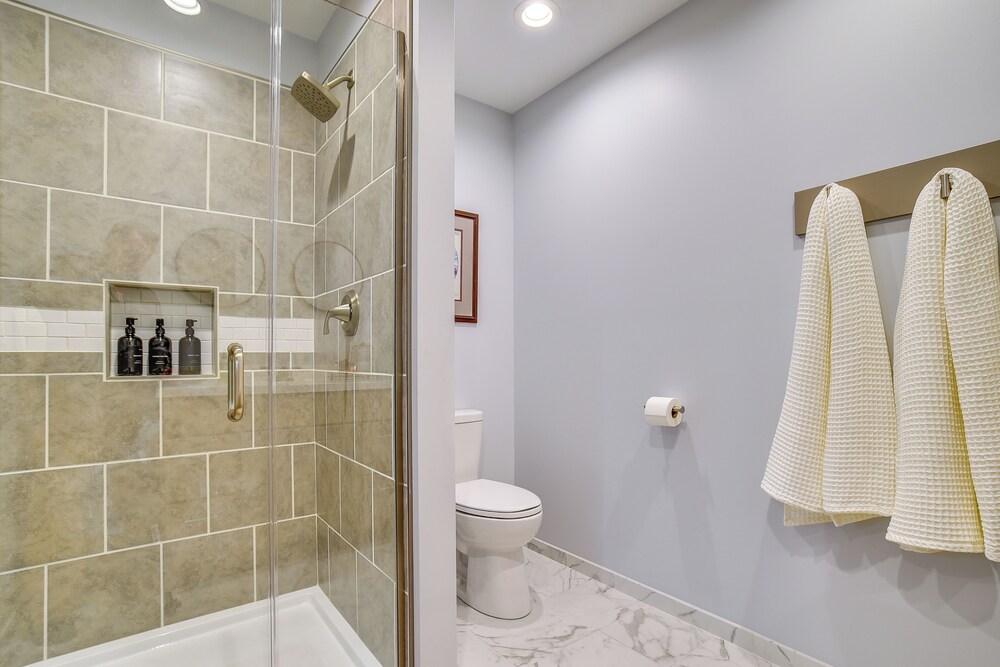 Seneca Lake Wine Trail Studio w/ Water View!