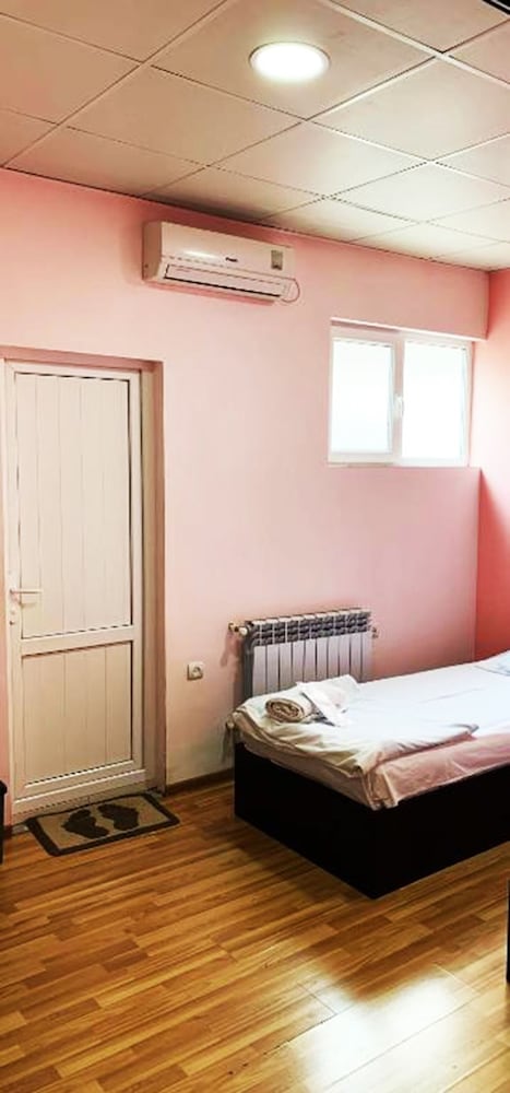 Domino Yerevan Hostel & Tours