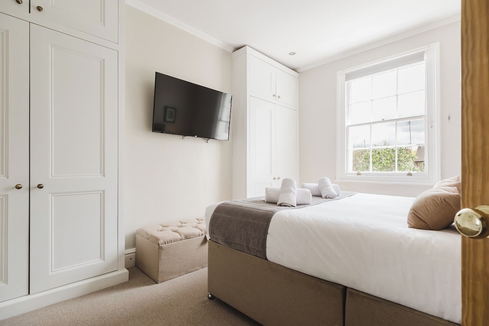 Stylish Townhouse Annexe Cheltenham