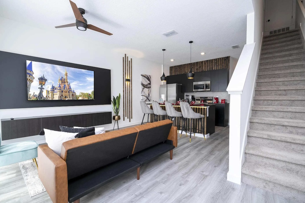 Marvelous 3Bd Close to Disney w Gameroom at The Hub 3409 view 2